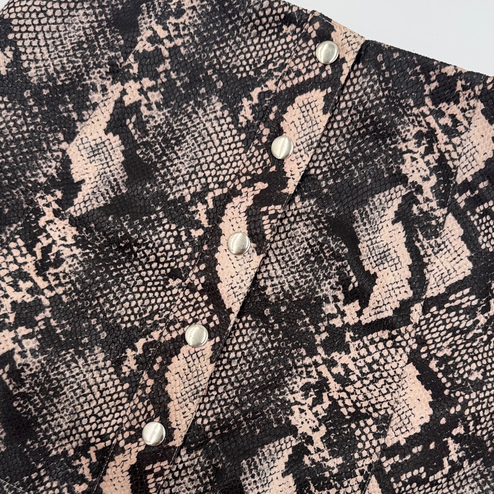 Urban outfitters Snakeskin Print Button-Front Skirt - Picture 2 of 3